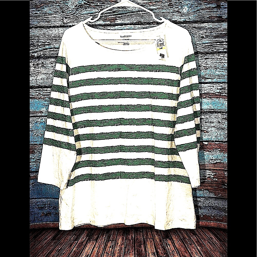 ⚜️NWT!!! ‘VAN HEUSEN’ WOMEN’S TOP⚜️